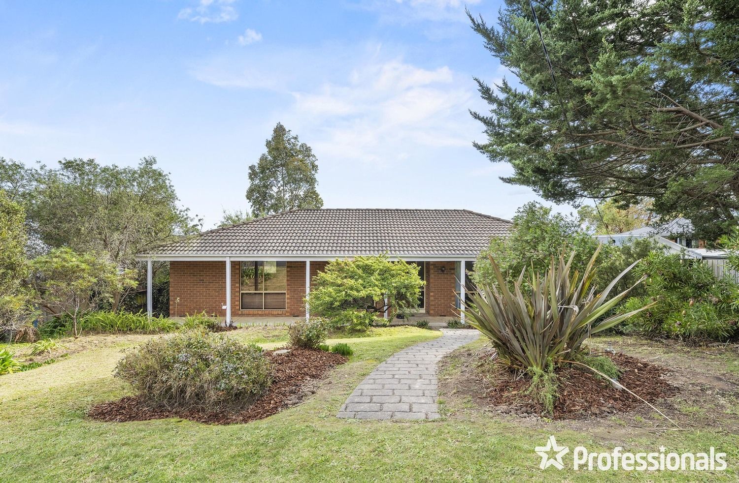 56 Eileen Grove, Woori Yallock VIC 3139, Image 0