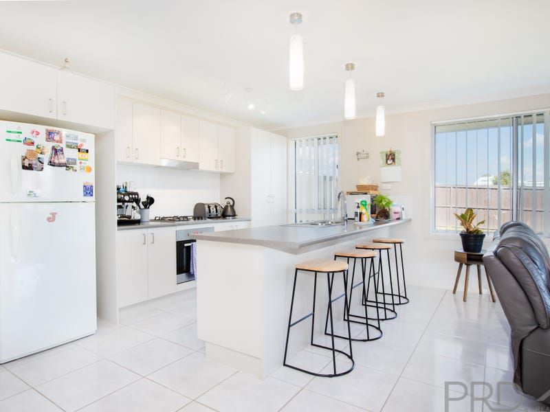 80 Saddlers Drive, Gillieston Heights NSW 2321, Image 2