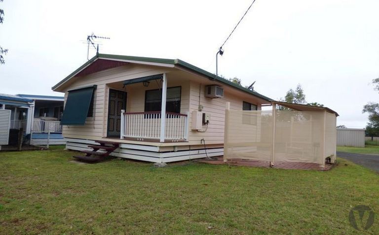 2 bedrooms House in 14 Powell Street ROMA QLD, 4455