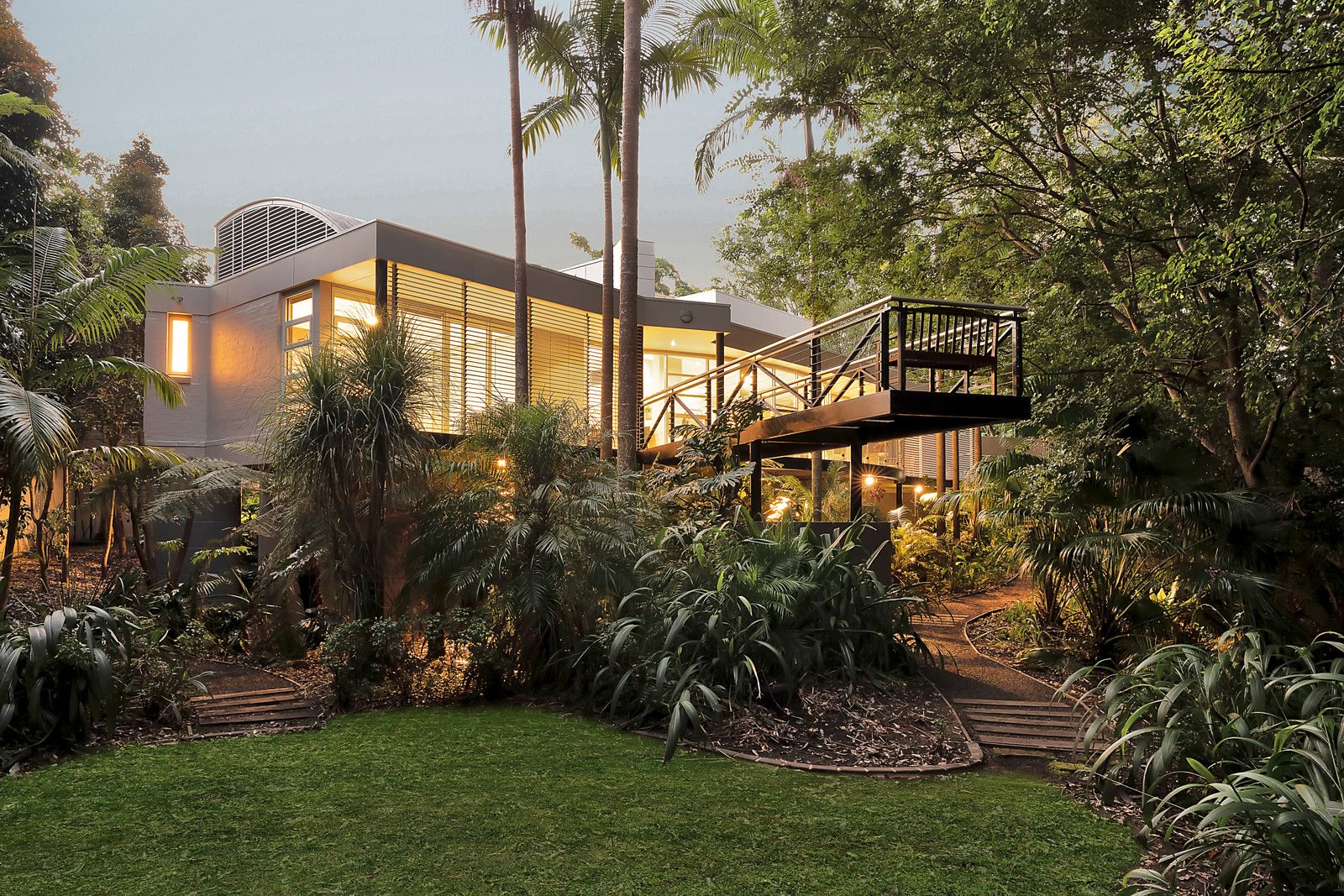 5 bedrooms House in 88b Merrivale Road PYMBLE NSW, 2073