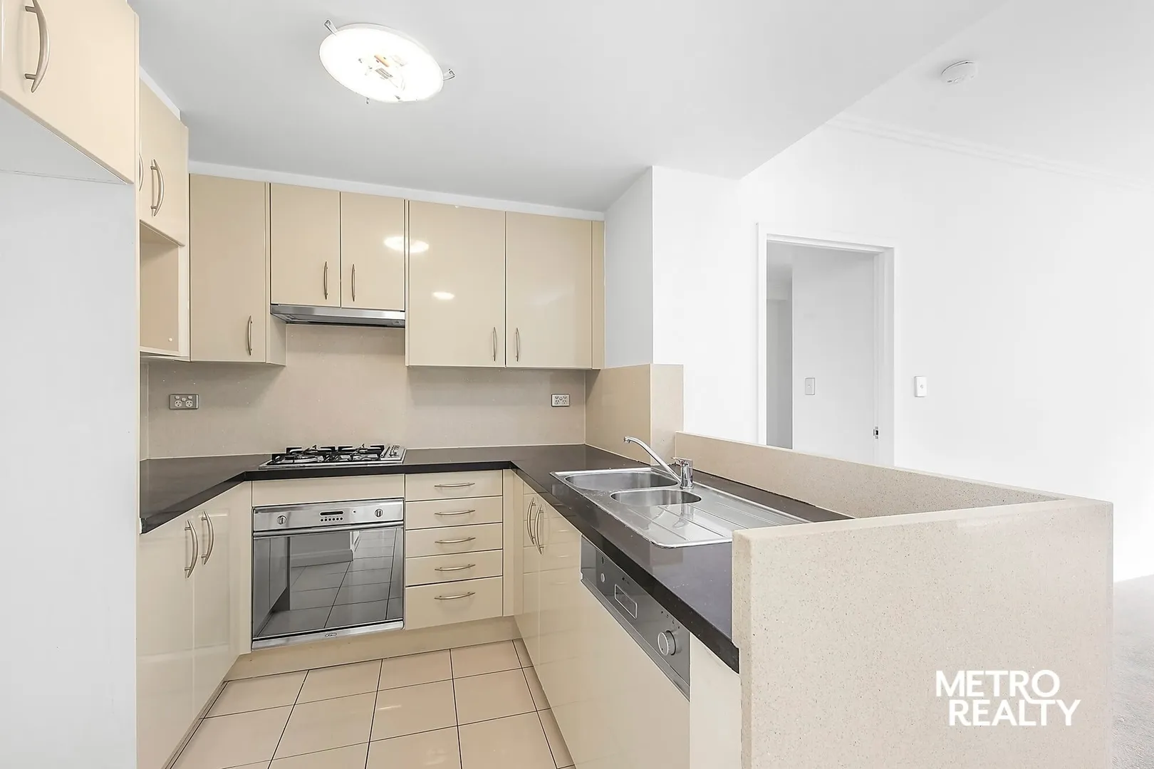 Apartment in Sydney, Koreatown - View 5