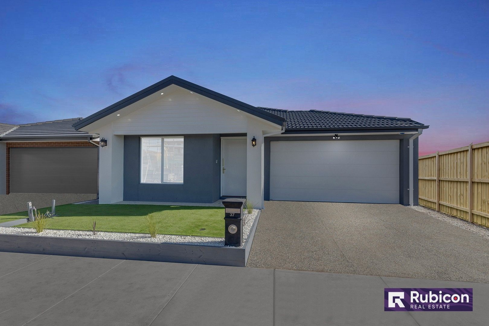 4 bedrooms House in 37 Eloquence Road TARNEIT VIC, 3029