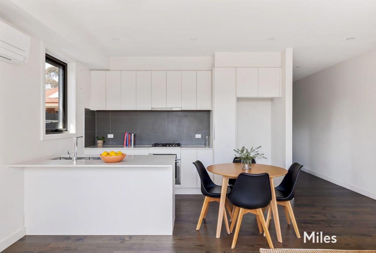 3 bedrooms Townhouse in 4/16 Altona Street HEIDELBERG HEIGHTS VIC, 3081