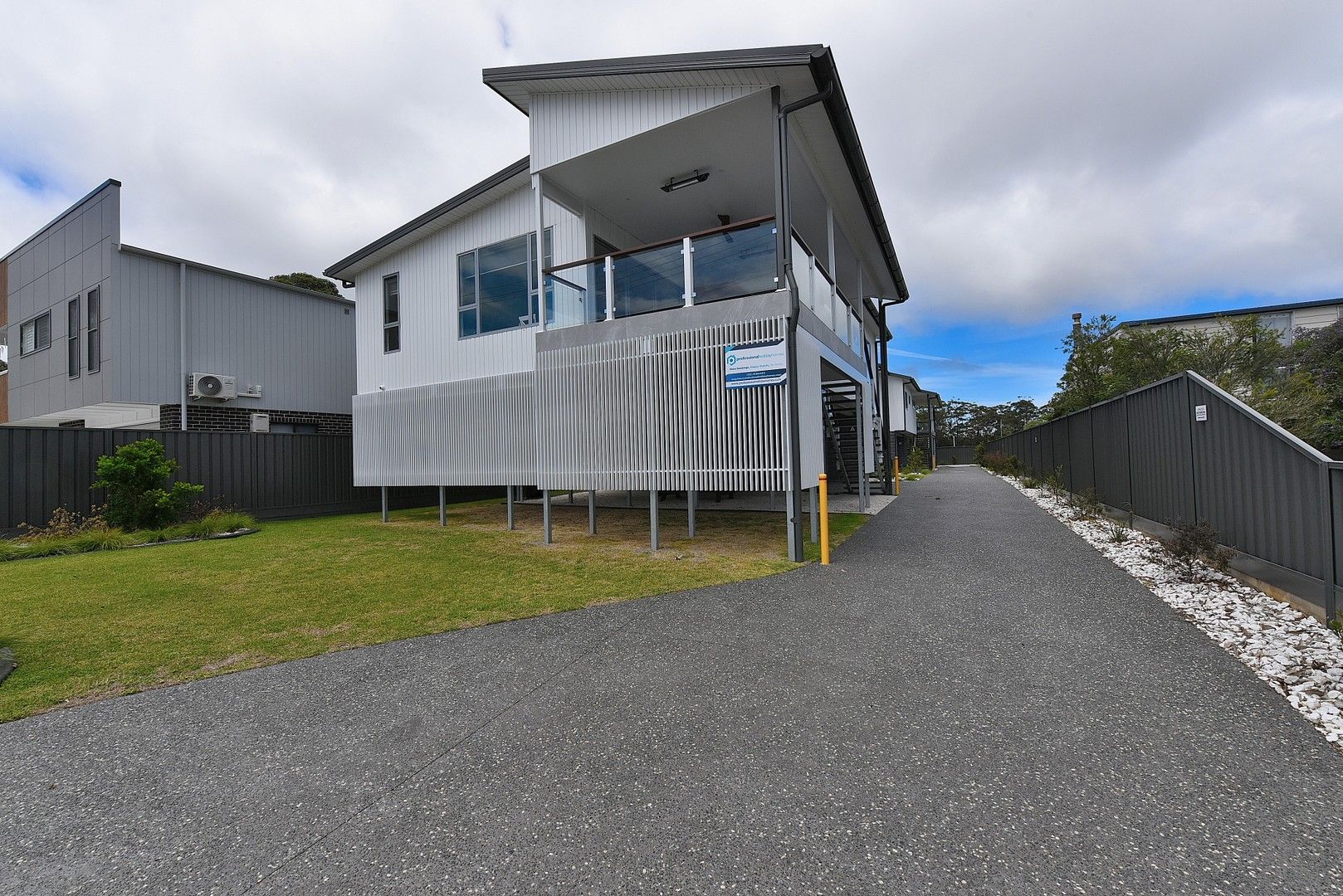 5 bedrooms Townhouse in 124a Jacobs Drive SUSSEX INLET NSW, 2540