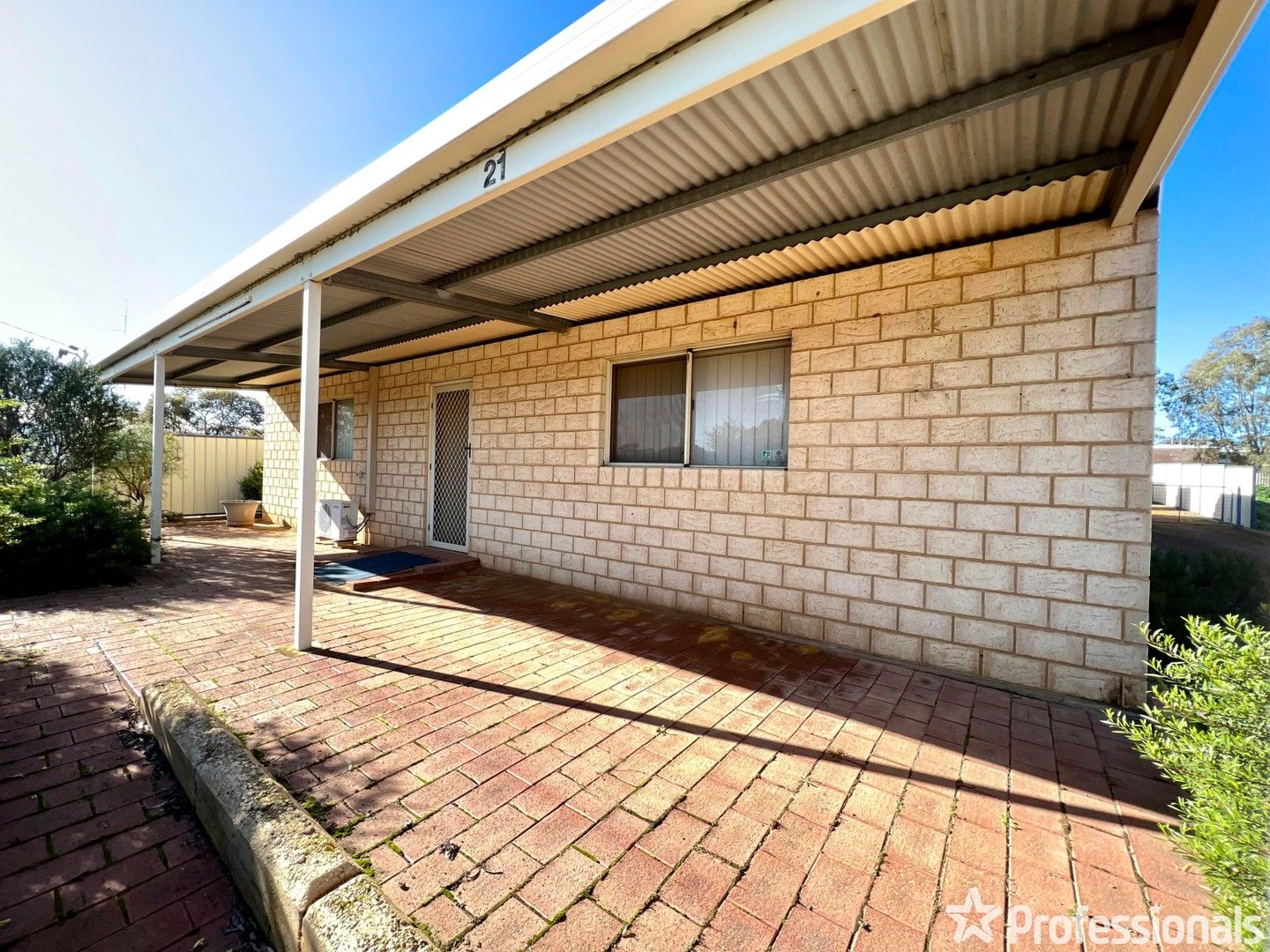 21 Railway Terrace, Goomalling WA 6460, Image 2