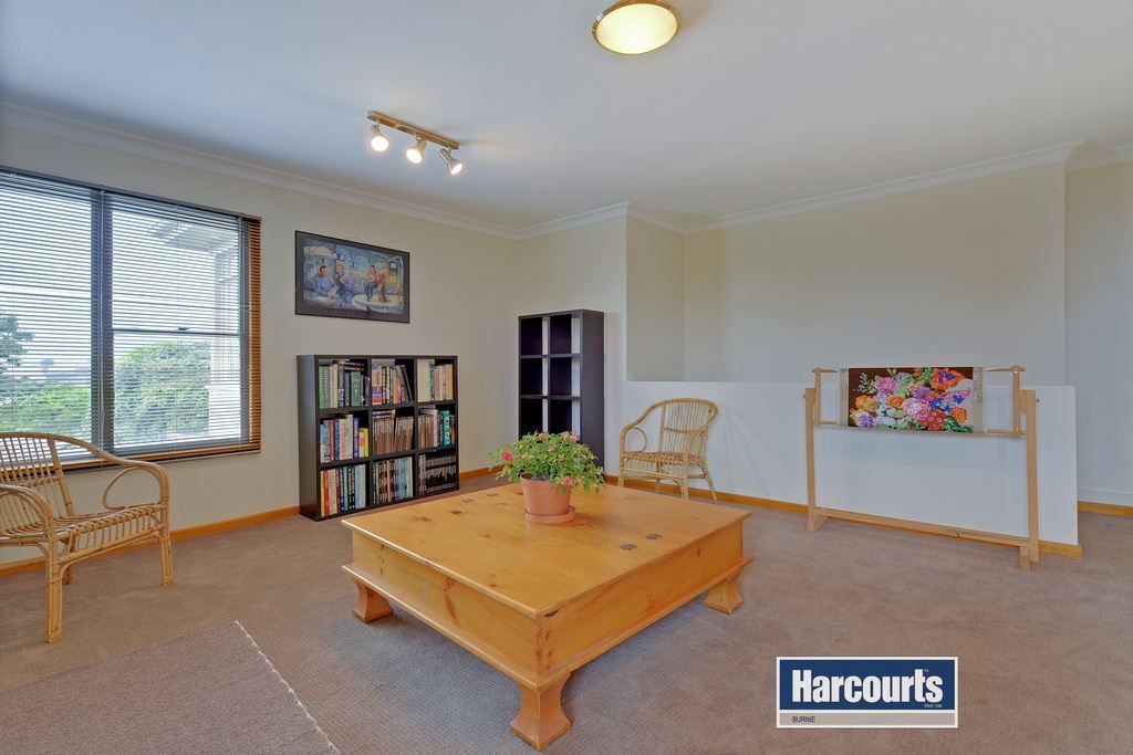 3 Grant Street, Havenview TAS 7320, Image 2