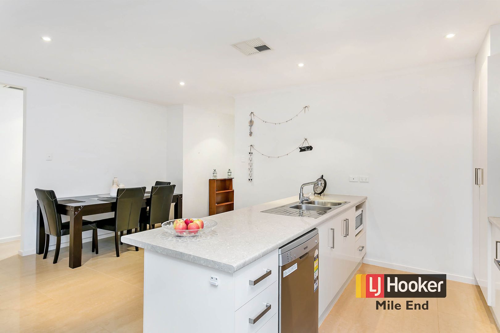 8/181-183 Martins Road, Parafield Gardens SA 5107, Image 2