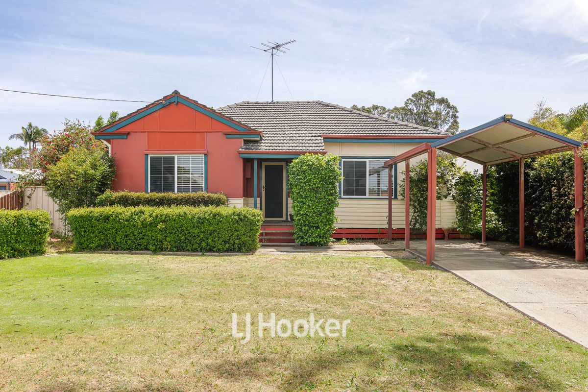 3 bedrooms House in 14 Frankel Street CAREY PARK WA, 6230