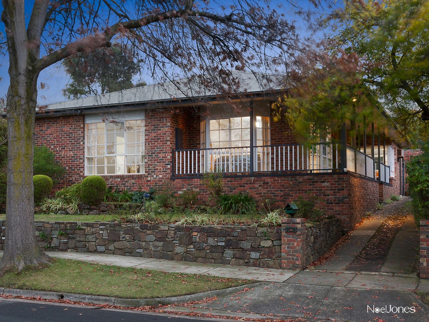 7 Sweetland Road, Box Hill VIC 3128, Image 0