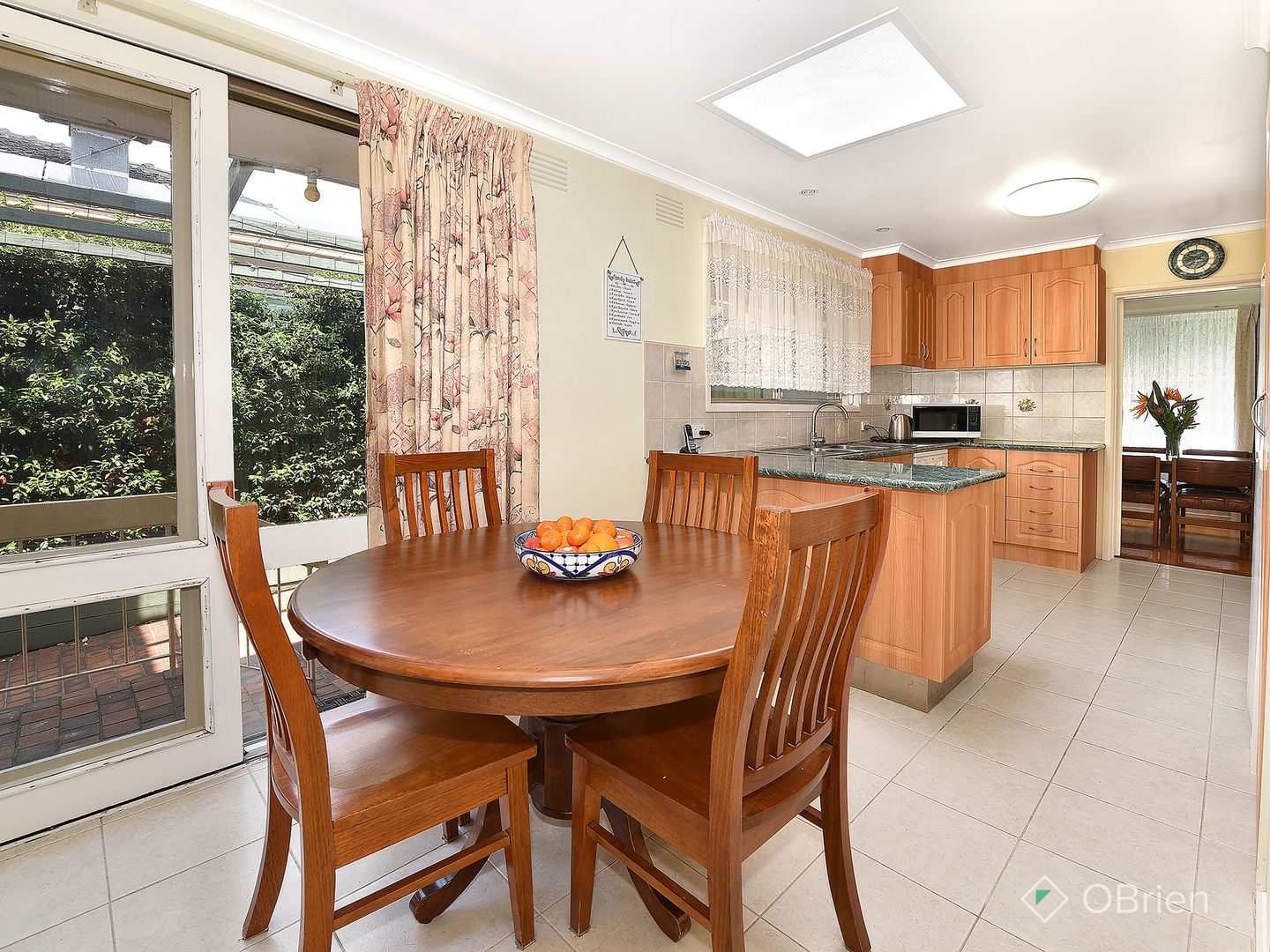 3 Clivedon Place, Gladstone Park VIC 3043, Image 2