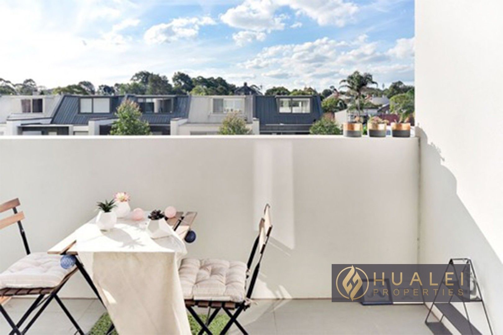 1 bedrooms Apartment / Unit / Flat in 305/2 Pearl Street ERSKINEVILLE NSW, 2043
