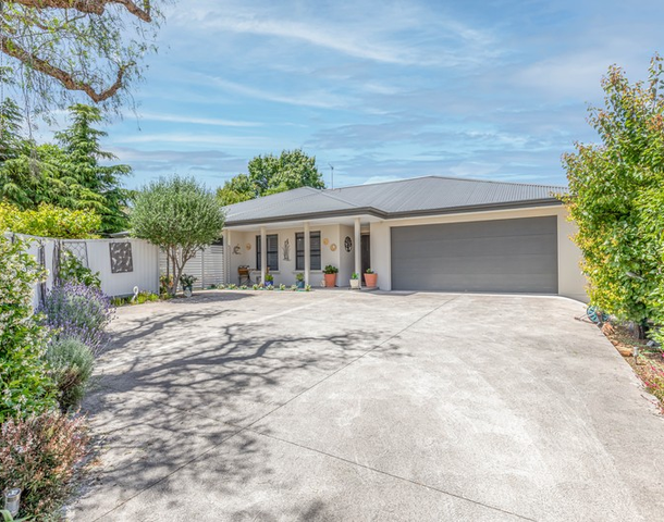 17 Blandford Street, Bathurst NSW 2795