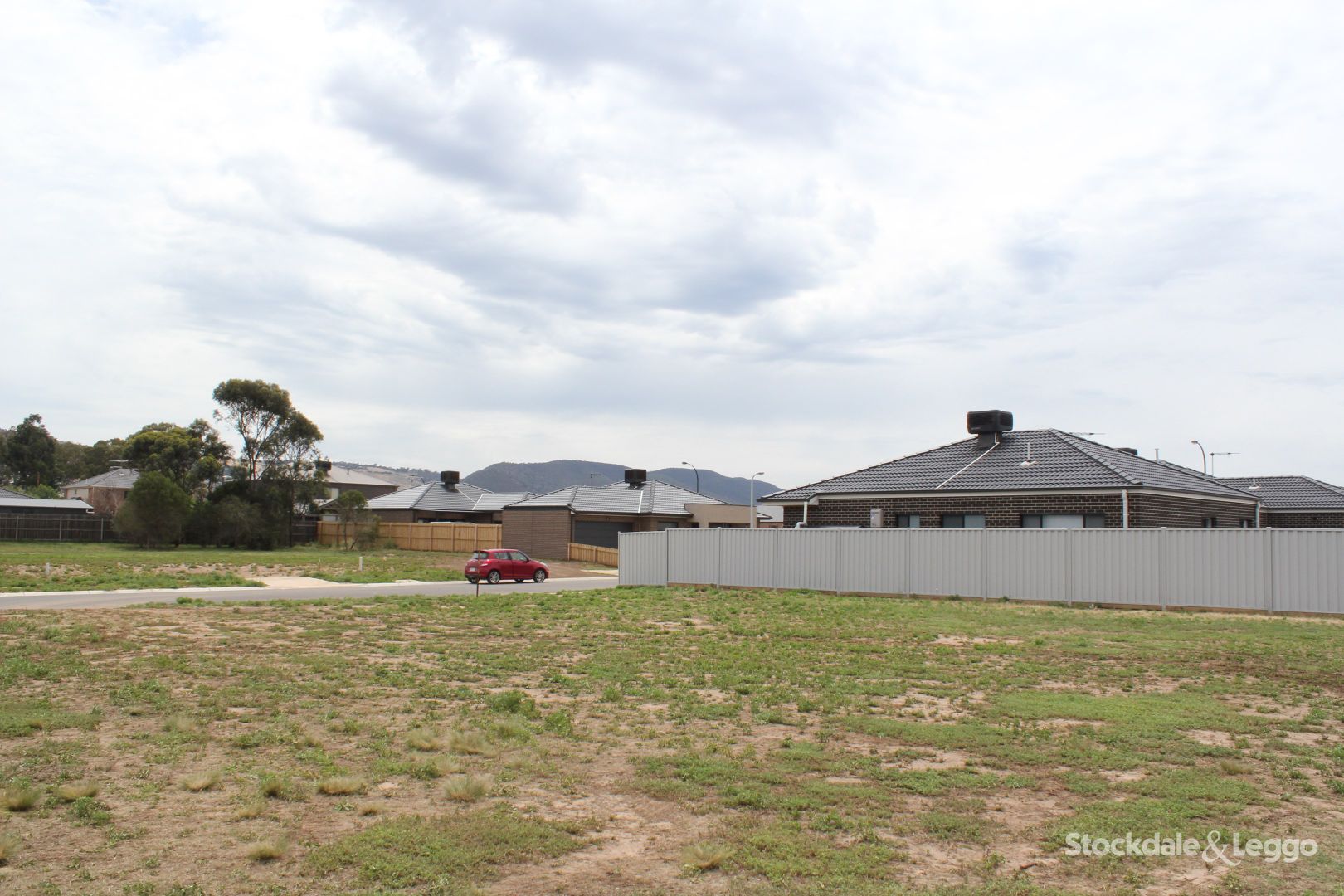 5 Hartog Grove, Bacchus Marsh VIC 3340, Image 2