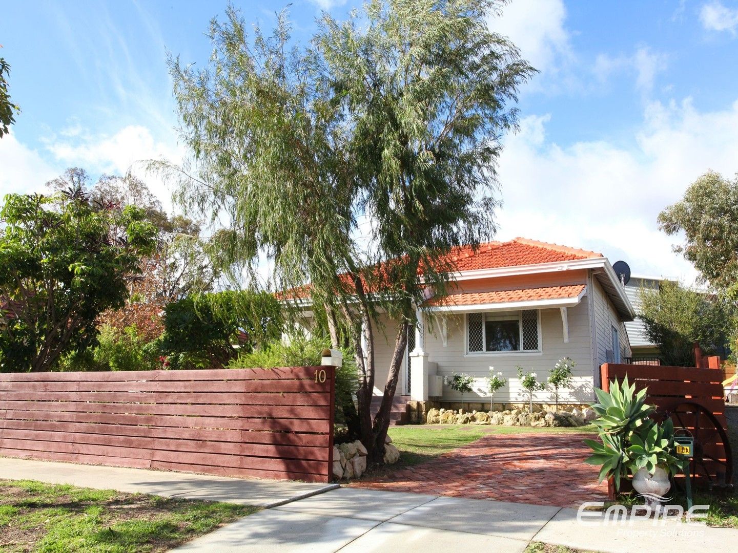 10 Newmarket Street, Beaconsfiel Property History & Address Research