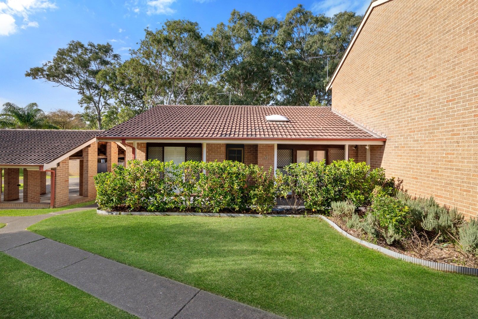 4/9 Clifford Crescent, Ingleburn NSW 2565, Image 0