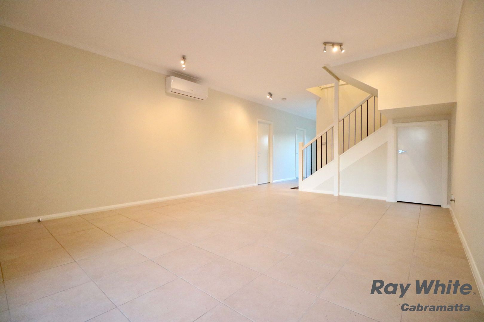 6/24 Brunswick Heads Crescent, Hoxton Park NSW 2171, Image 2