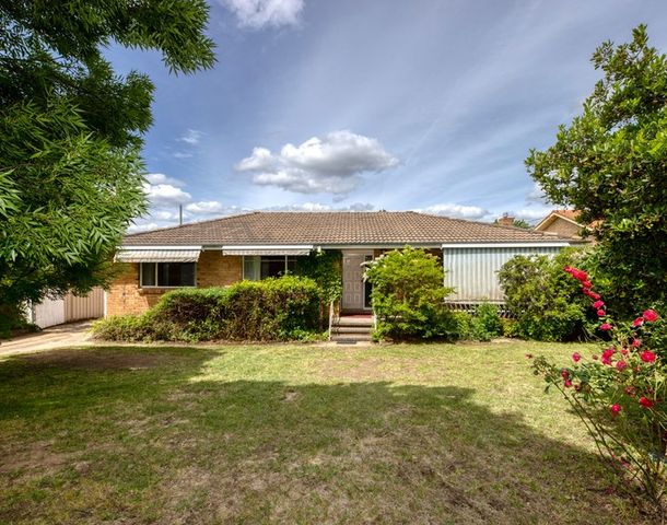 7 Leake Place, Curtin ACT 2605