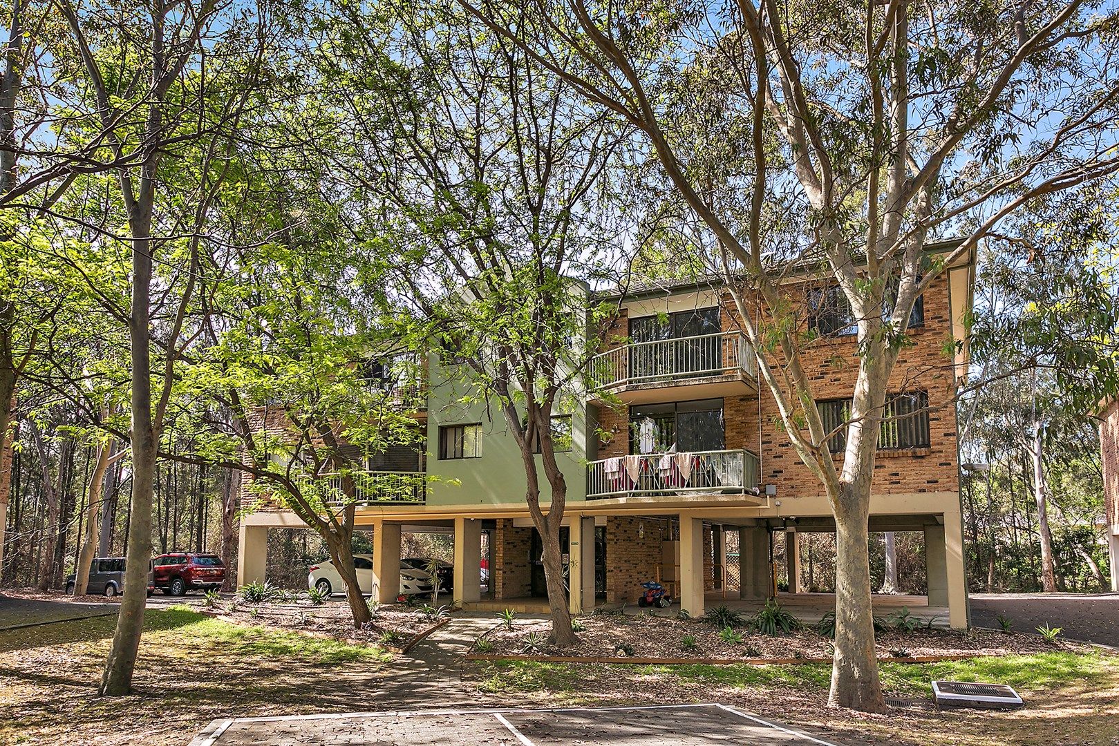 2 bedrooms Apartment / Unit / Flat in 24/6-12 Hindmarsh Avenue NORTH WOLLONGONG NSW, 2500