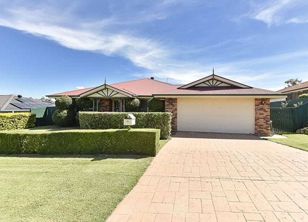 14 Coorong Place, Parkinson QLD 4115