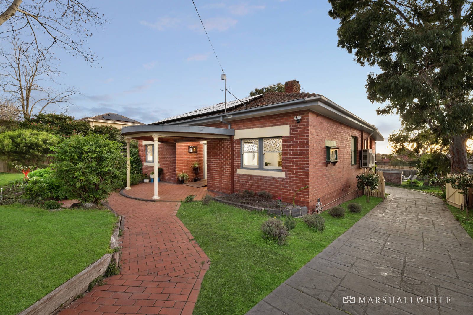 30 Yeovil Road, Glen Iris VIC 3146, Image 2