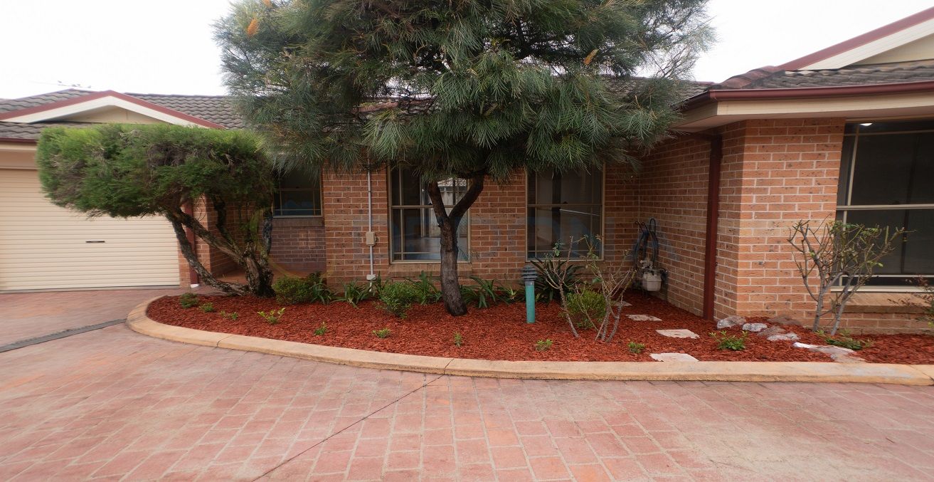 3 bedrooms Villa in 9/31 Chelmsford Road SOUTH WENTWORTHVILLE NSW, 2145