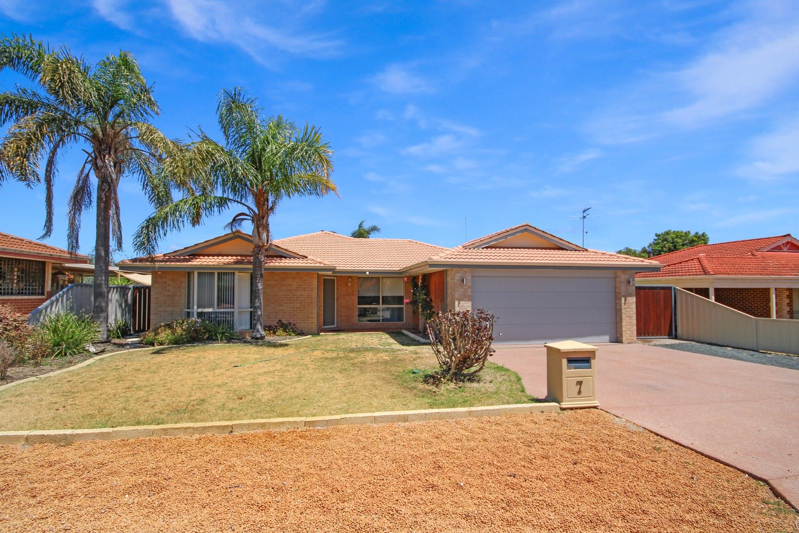 4 bedrooms House in 7 Hertford Elbow COLLEGE GROVE WA, 6230