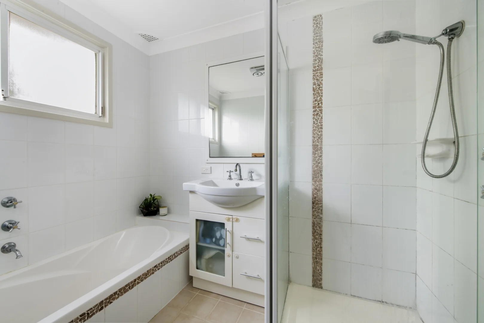 Additional image 16 of 48 Maxwell Avenue, Gorokan NSW 2263