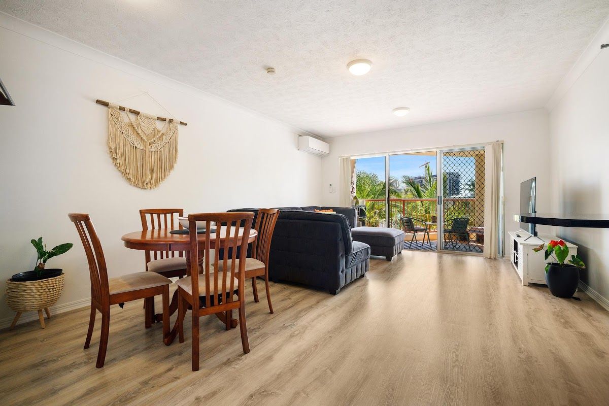 8/5-7 Ocean Street, Kirra QLD 4225, Image 2