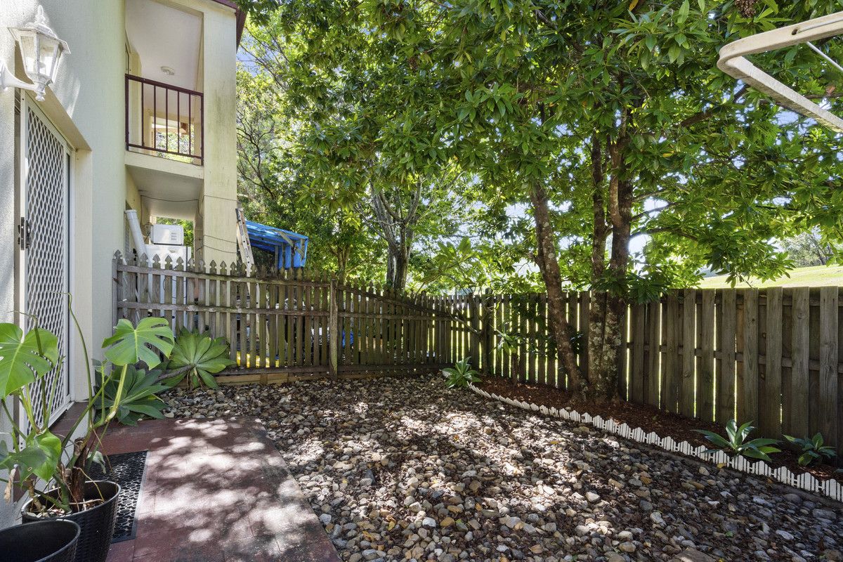 16/102 Alexander Drive, Highland Park QLD 4211, Image 2