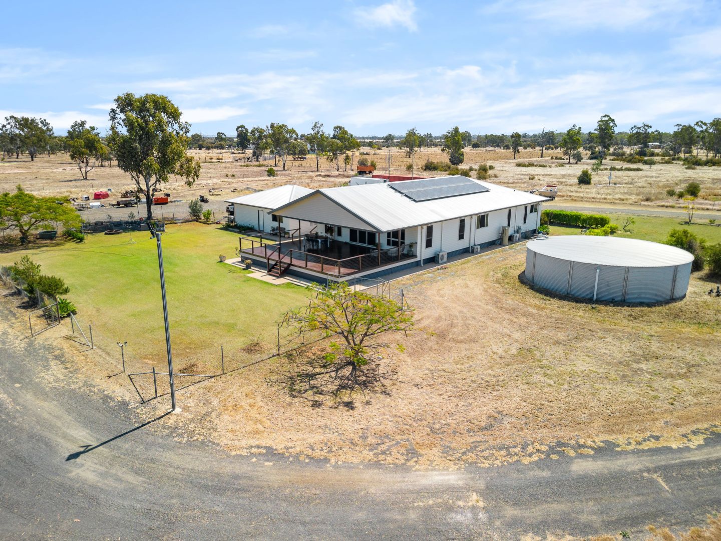 72 Glengallan Road, Emerald QLD 4720, Image 1