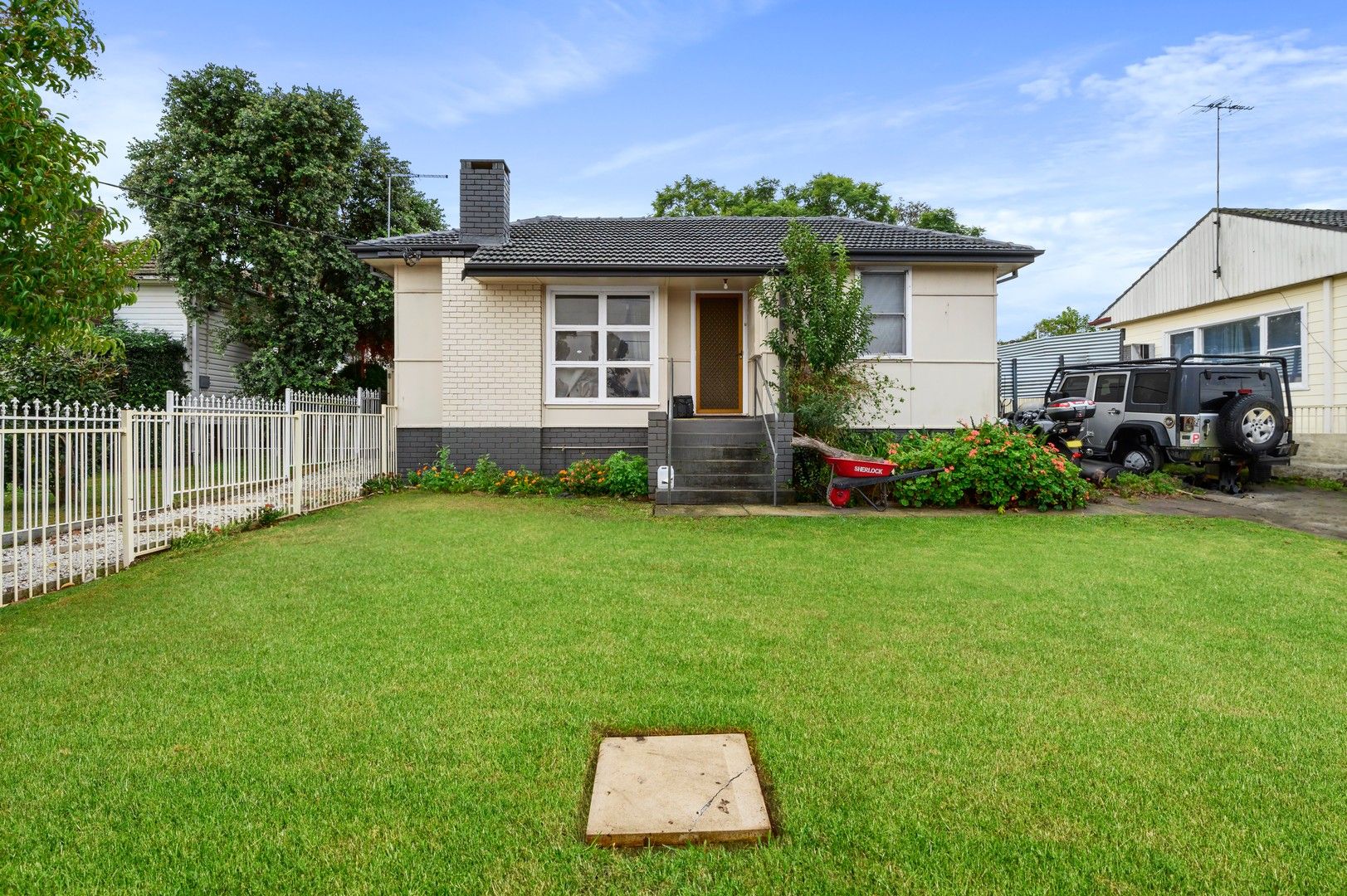 4 bedrooms House in 75 & 75A Morris Street ST MARYS NSW, 2760