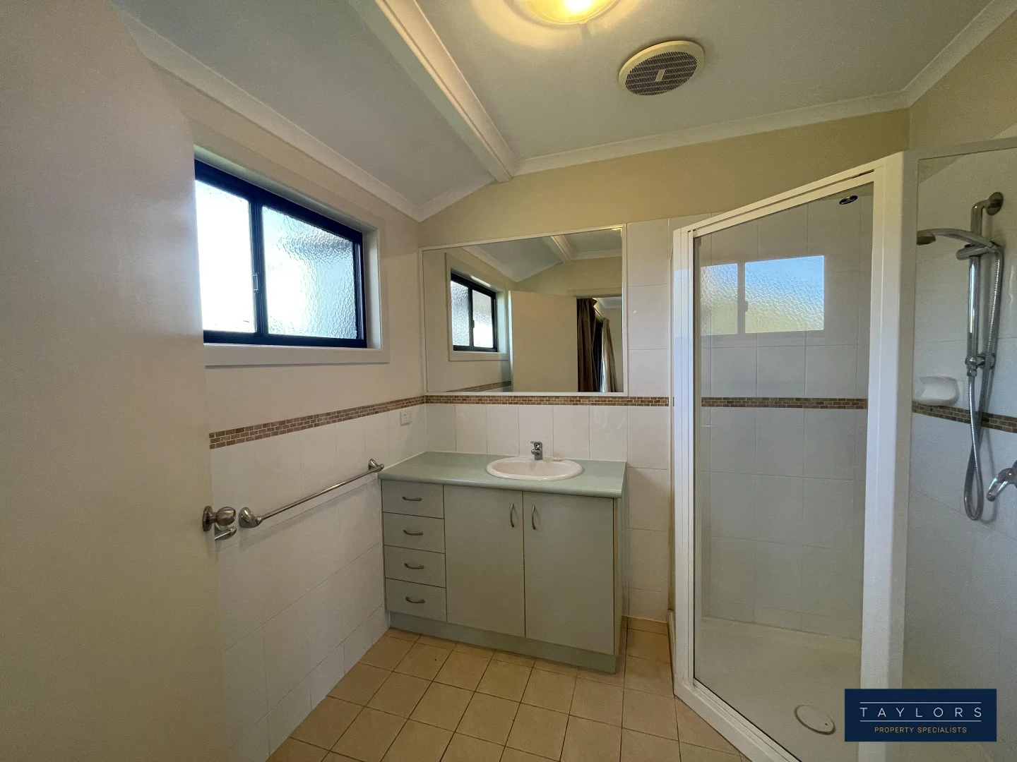 Additional image 11 of 10/164 Shute Harbour Road, Cannonvale QLD 4802