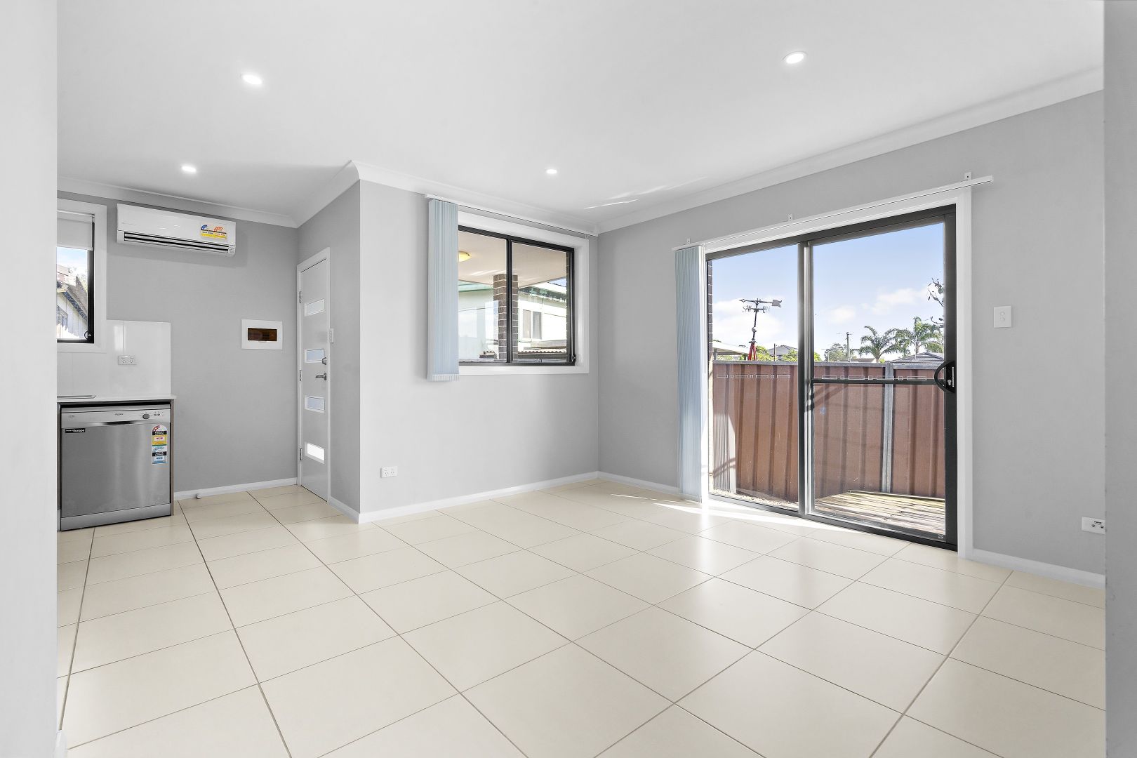 4A Gibson Place, Blacktown NSW 2148, Image 2