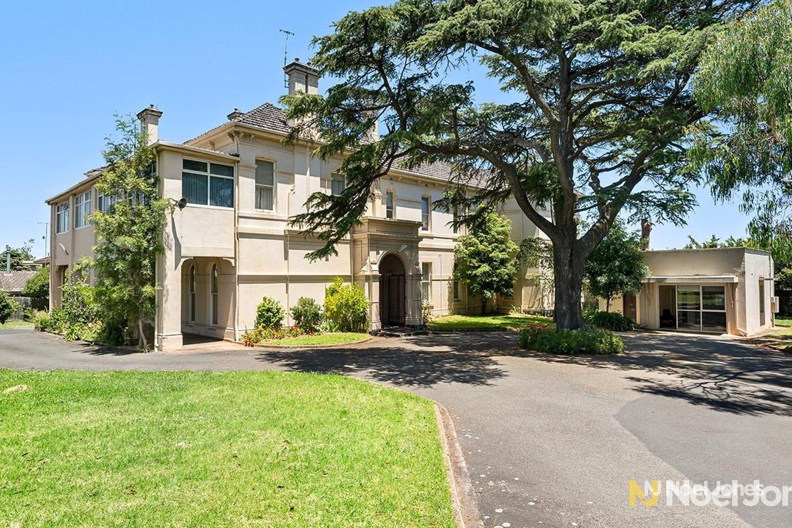 10 bedrooms House in 85 Studley Park Road KEW VIC, 3101