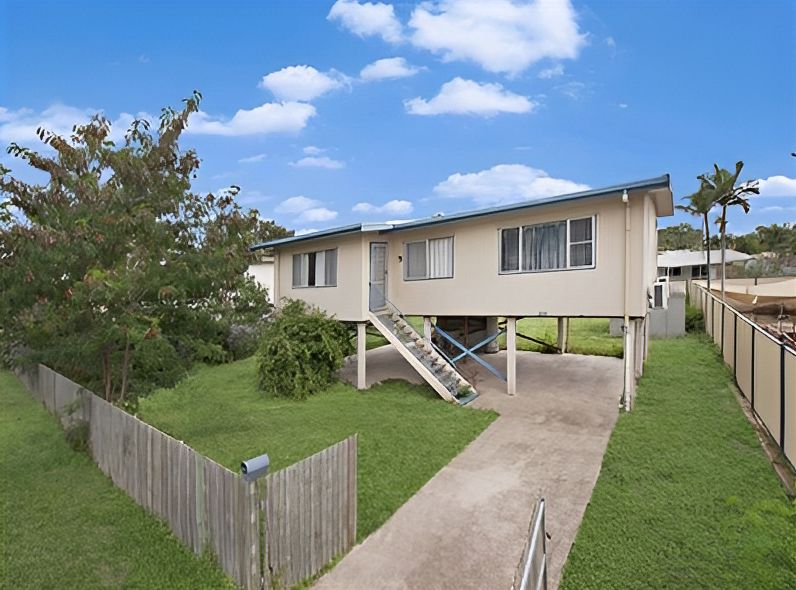 3 bedrooms House in 209 Pinnacle Drive RASMUSSEN QLD, 4815