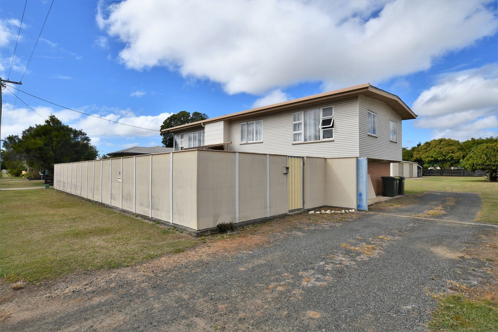 3 bedrooms House in 8 Dunn Road AVENELL HEIGHTS QLD, 4670