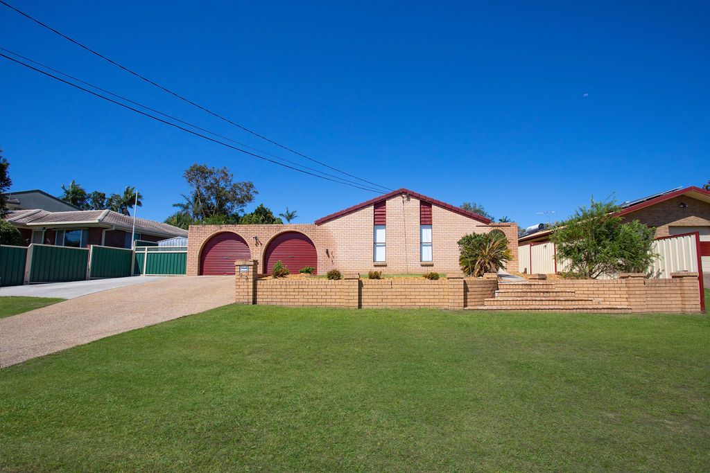 3 bedrooms House in 23 Garden Avenue CAMIRA QLD, 4300