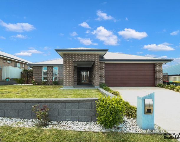 30 Amber Close, Kelso NSW 2795