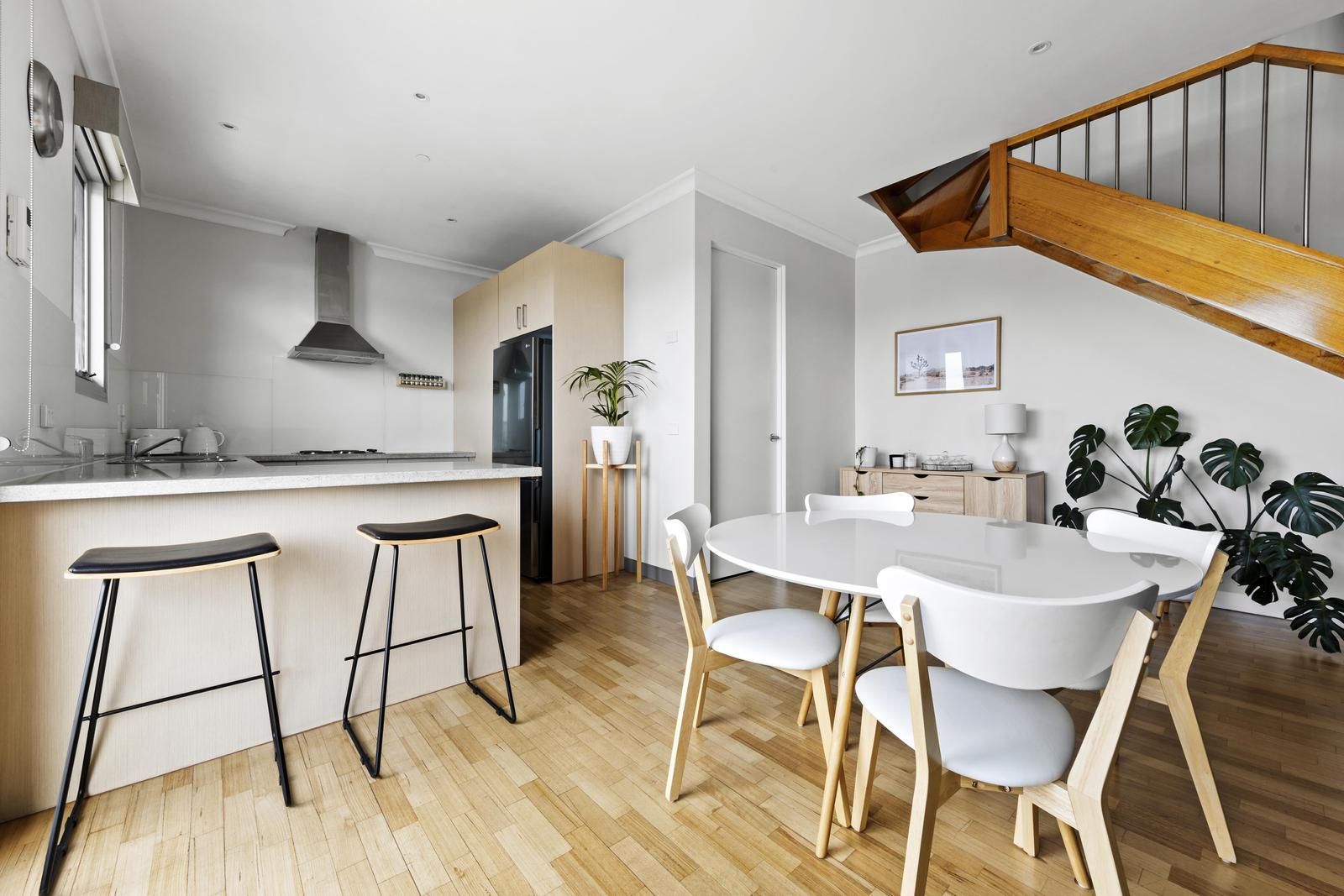 2 bedrooms Apartment / Unit / Flat in 2/293 High Street PRESTON VIC, 3072
