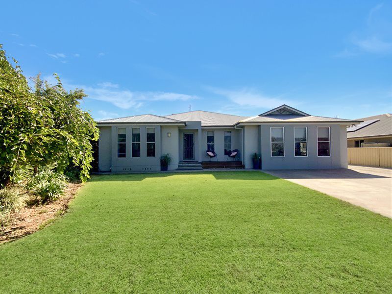 6 Watson Close, Forbes NSW 2871, Image 0