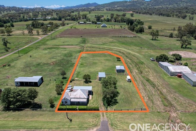 Picture of 130 Wallabadah Road, WALLABADAH NSW 2343