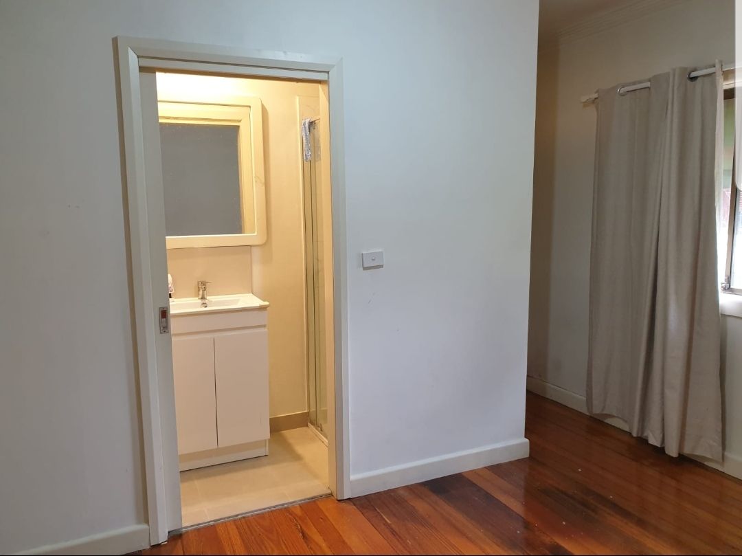 1 bedrooms Studio in 69 Elgar rd BURWOOD VIC, 3125