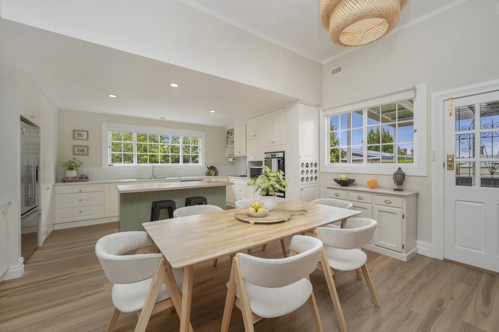 Additional image 2 of 16 Clarendon Street, Hamilton VIC 3300