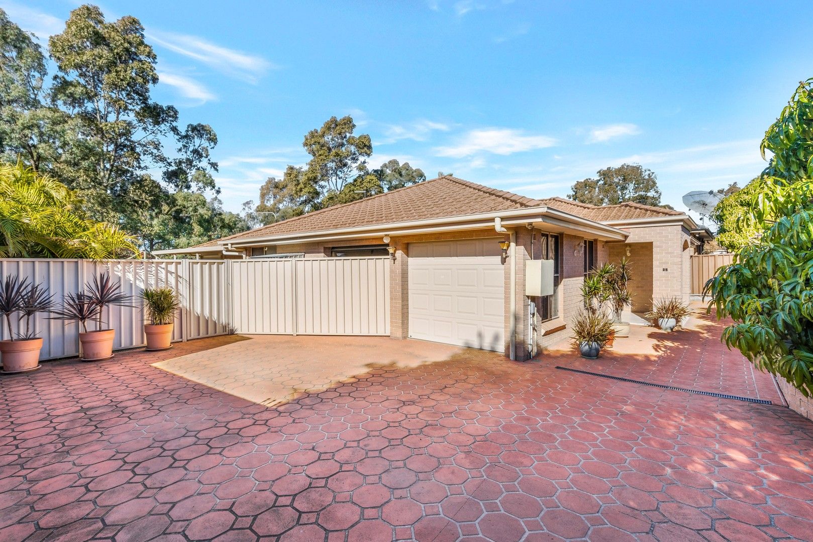 4 bedrooms House in 47 Roland Street BOSSLEY PARK NSW, 2176