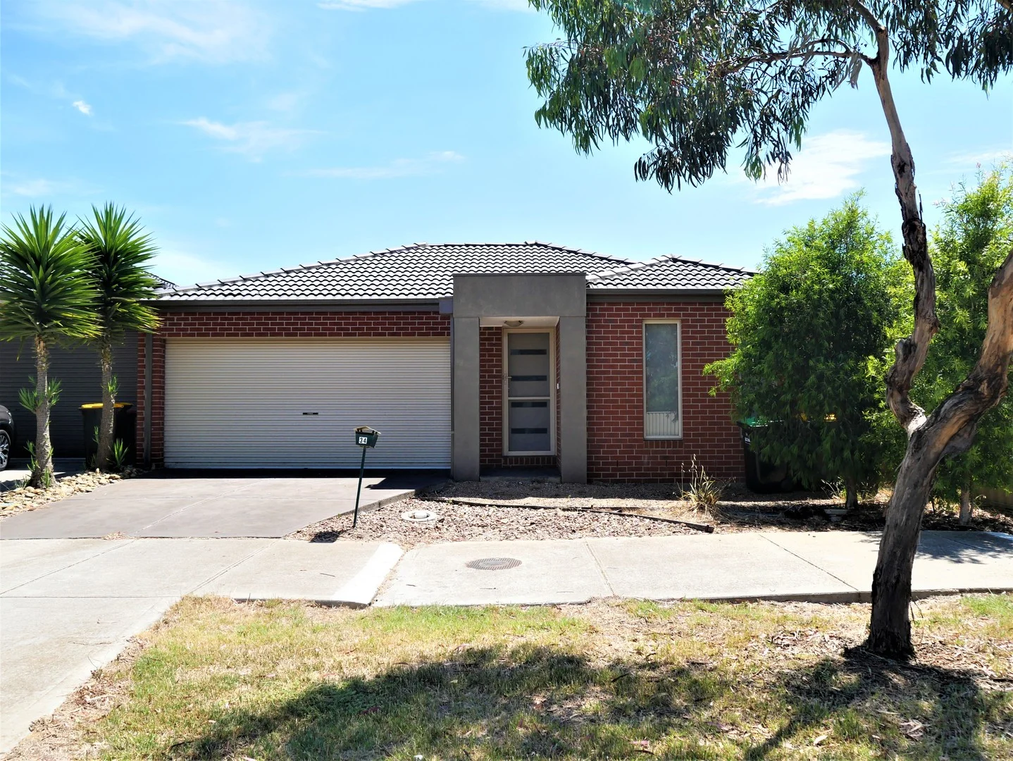 Primary image of 34 Lady Penrhyn Drive, Harkness VIC 3337