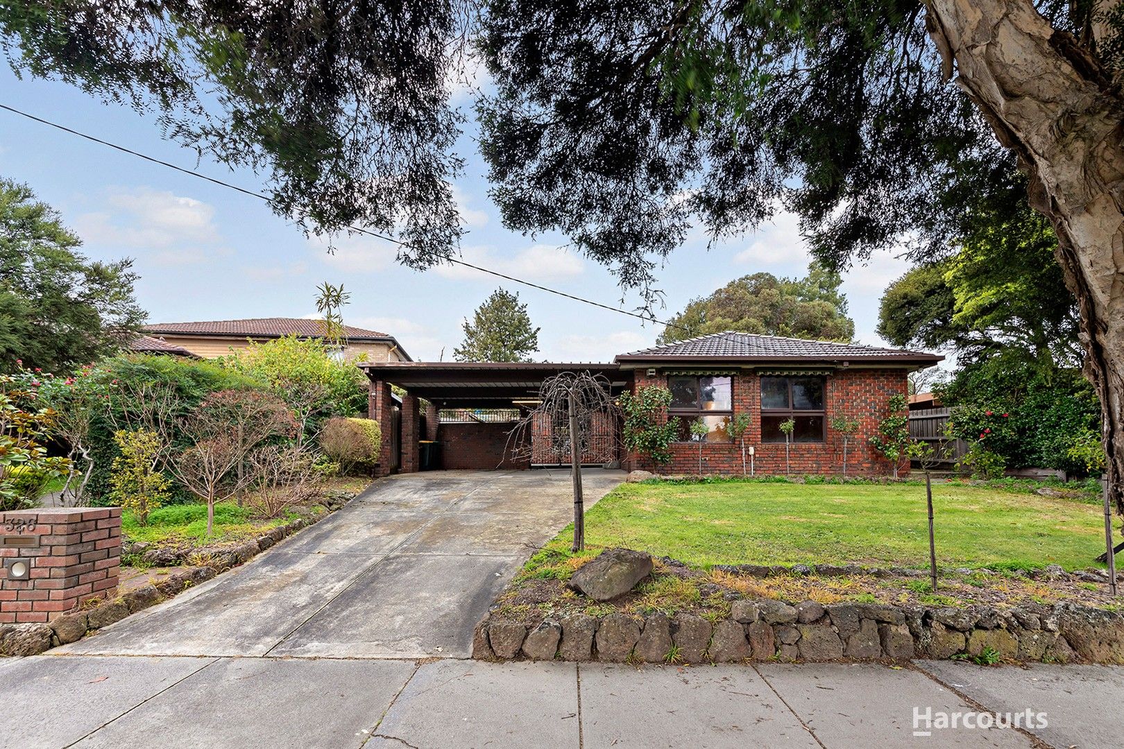 4 bedrooms House in 326 Blackburn Road DONCASTER EAST VIC, 3109