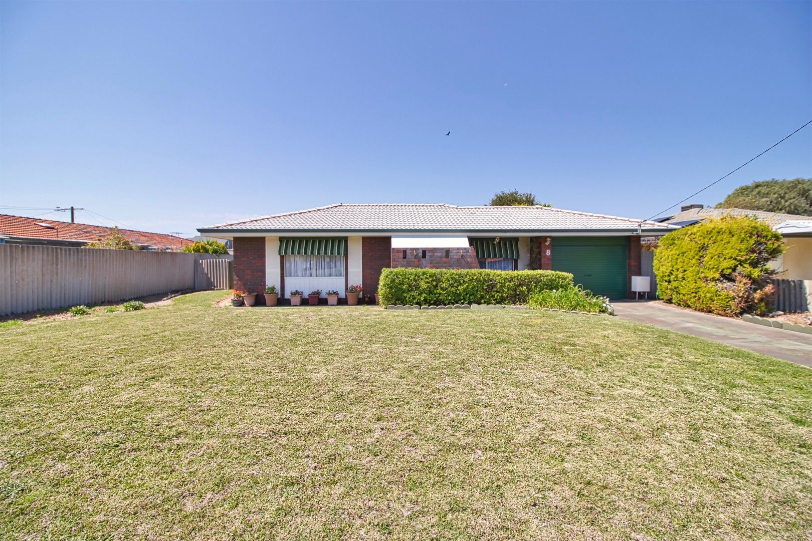 8 Leeder Street, Safety Bay WA 6169, Image 0