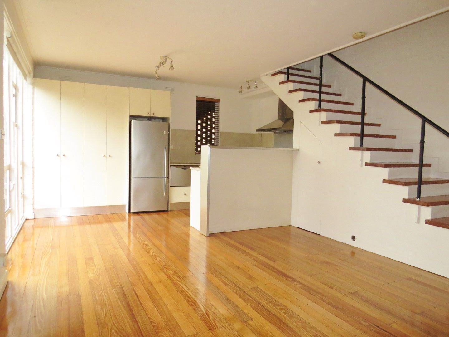 2 bedrooms Apartment / Unit / Flat in 1/765 Punt Road SOUTH YARRA VIC, 3141