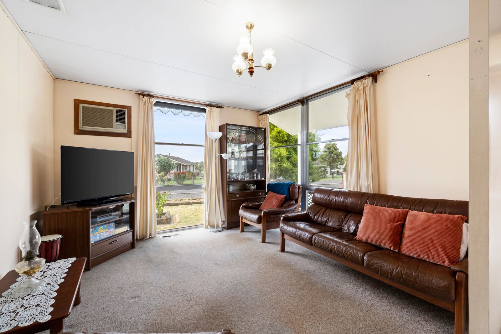 21 Tobruk Street, Cobden VIC 3266, Image 2