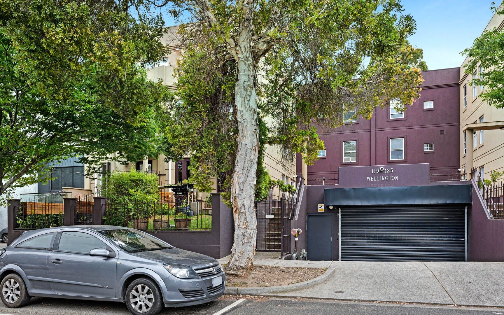 2 bedrooms Apartment / Unit / Flat in 16/119 Wellington Street ST KILDA VIC, 3182